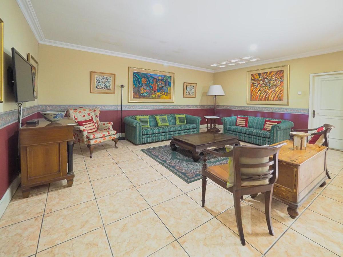 Kulem Gempol Hotel Bandung Buitenkant foto