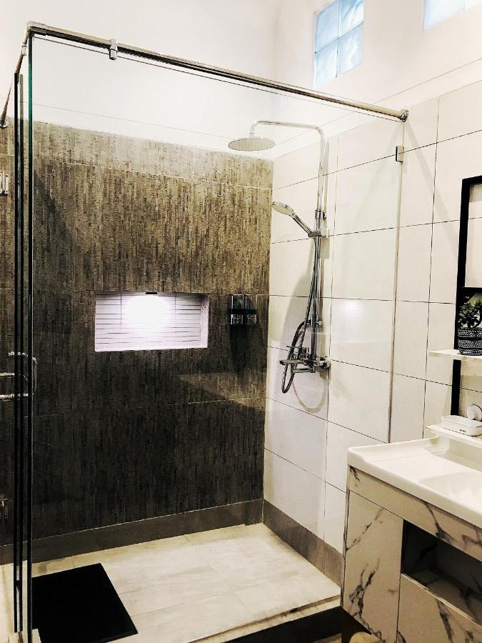 Kulem Gempol Hotel Bandung Buitenkant foto